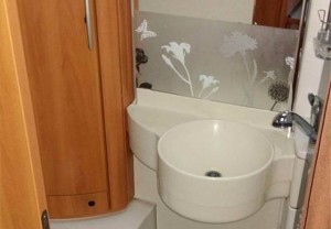 venta-autocaravana-2-mano-en-oviedo-hymer-b504-sl-bano