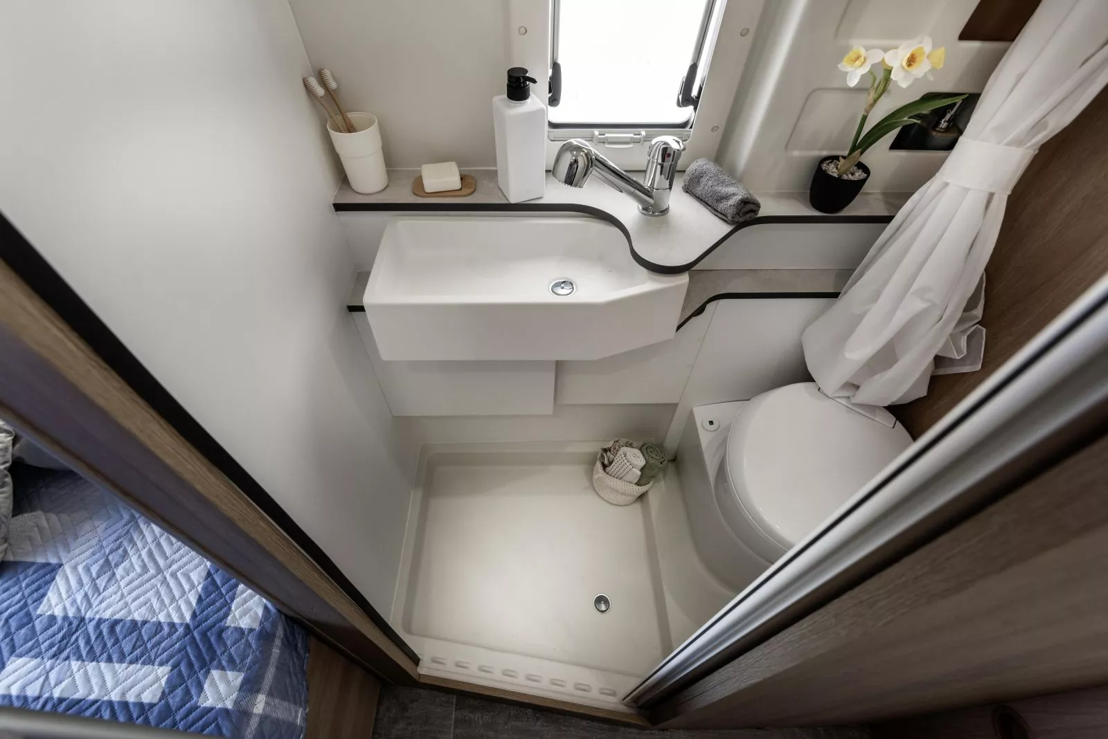 van-60-be-young-027_c67d2af5a39d7c6f802ae392fa1b6eb9