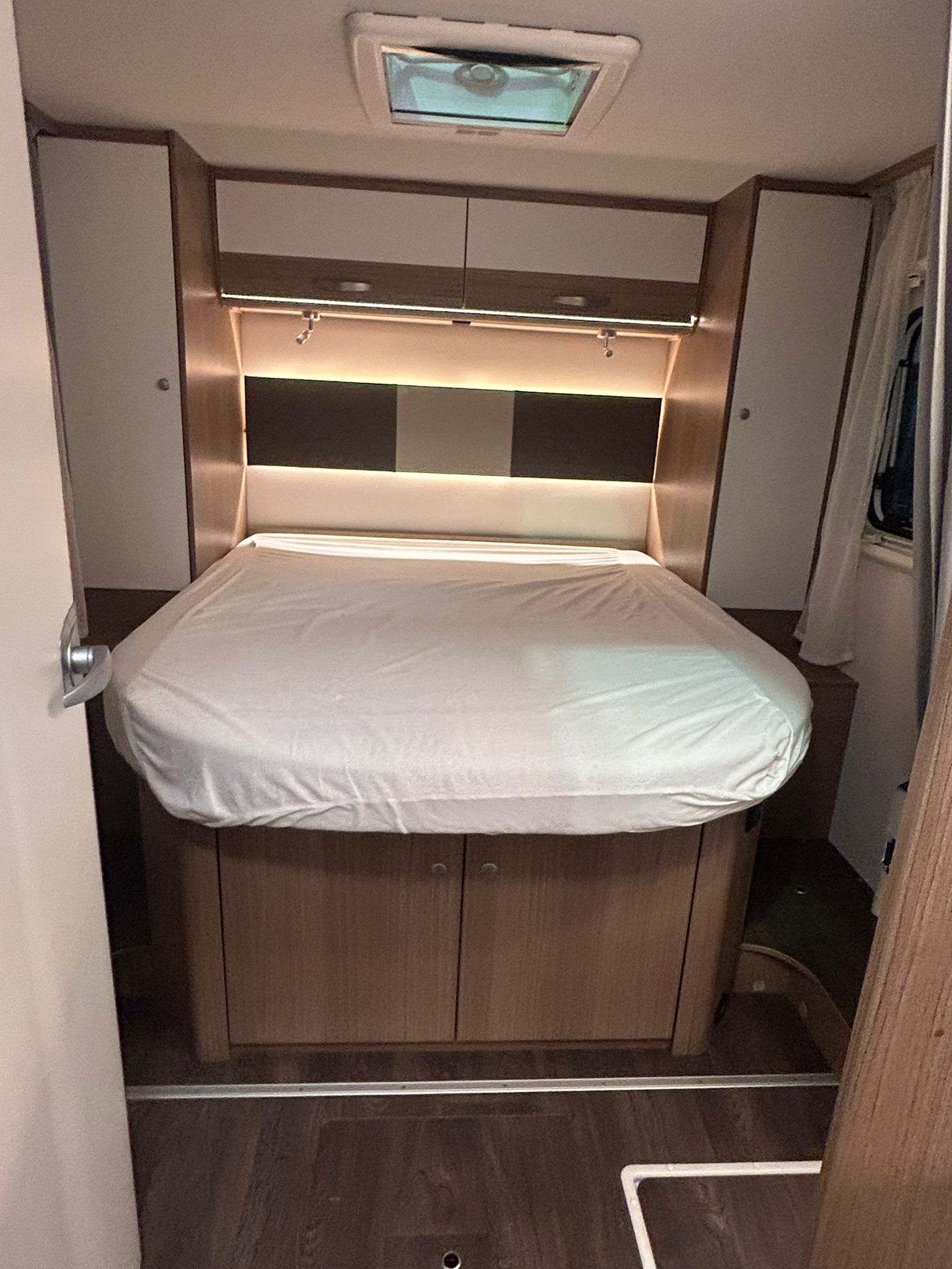 0fa31f30-d9e4-4fd8-acd3-09f4f5dc71ad