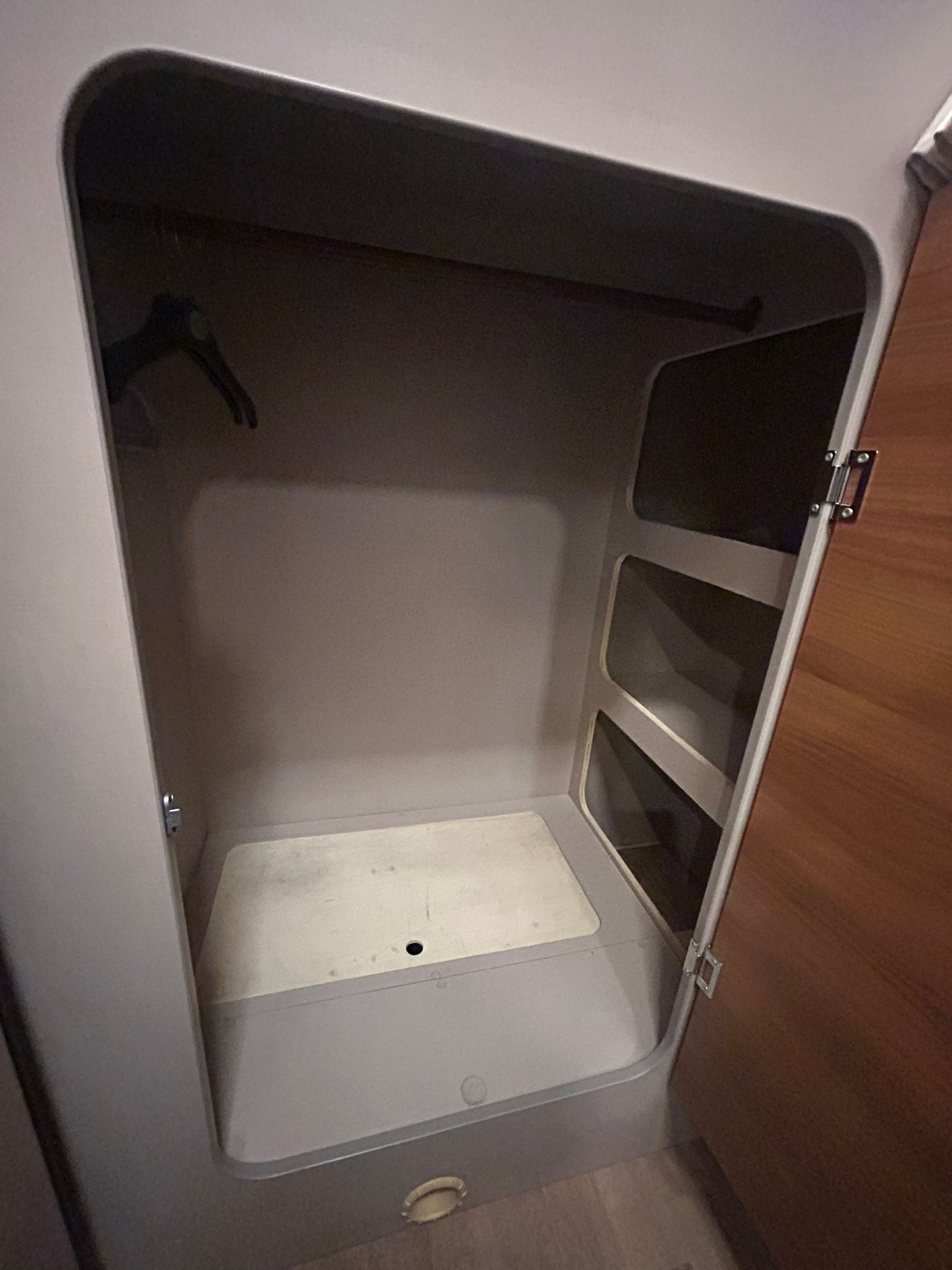 5d97746d-5073-42c2-a395-f8ec205f2d41