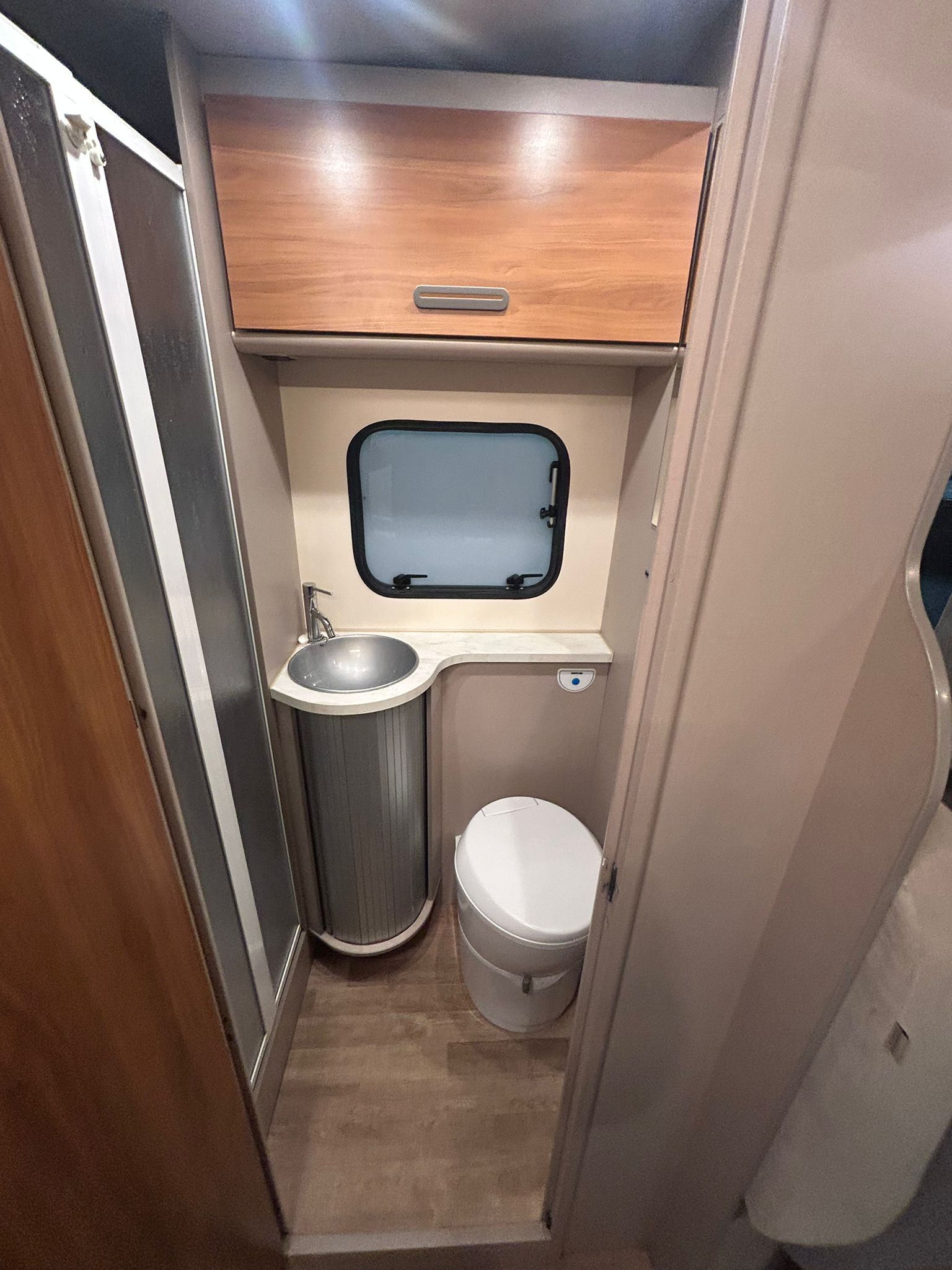 bb93ce89-c0b6-4e9b-abb0-4eb39fd7ce8f