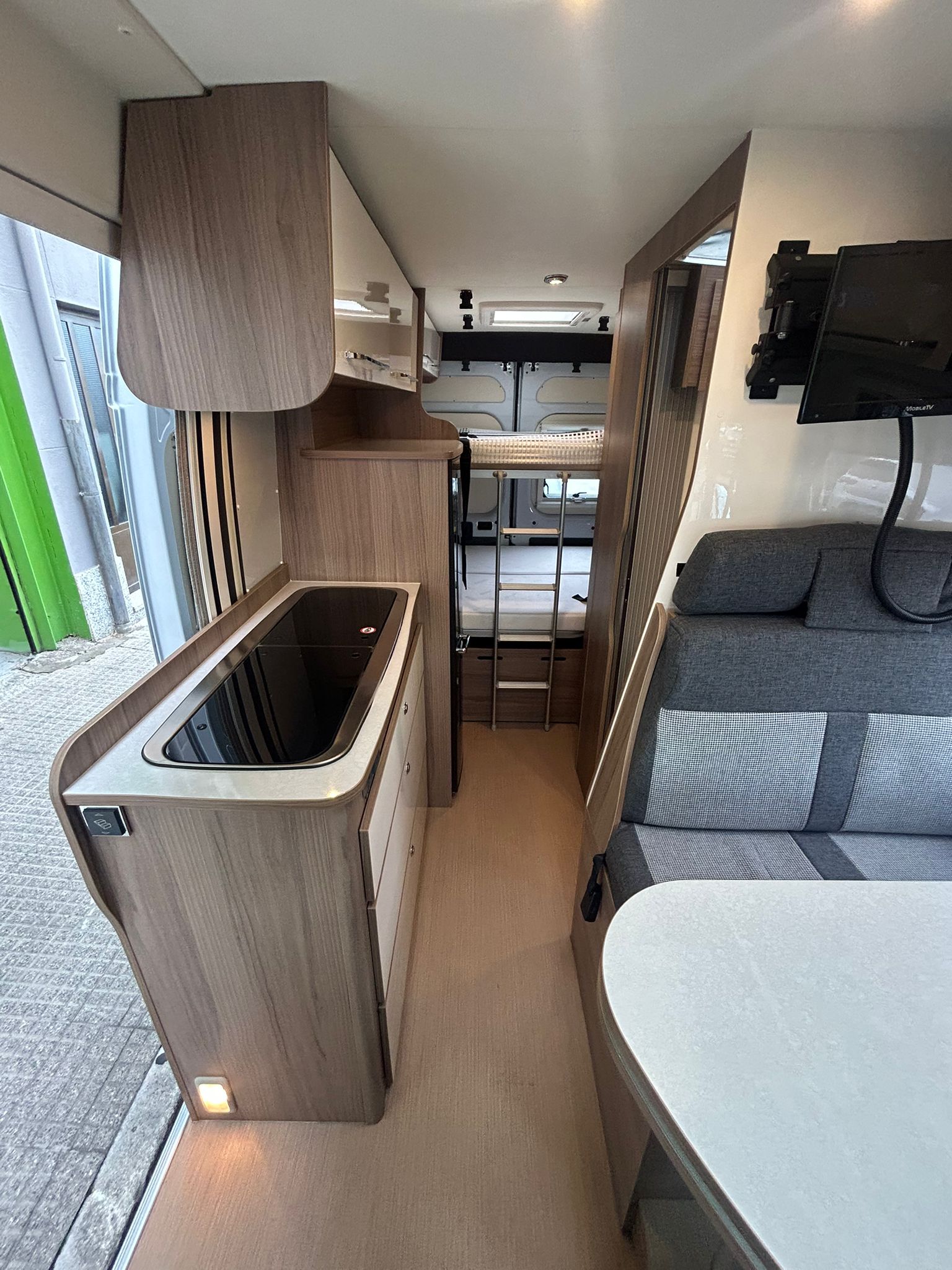 09550fc6-7146-4ee6-a176-0fb6c26aee1f