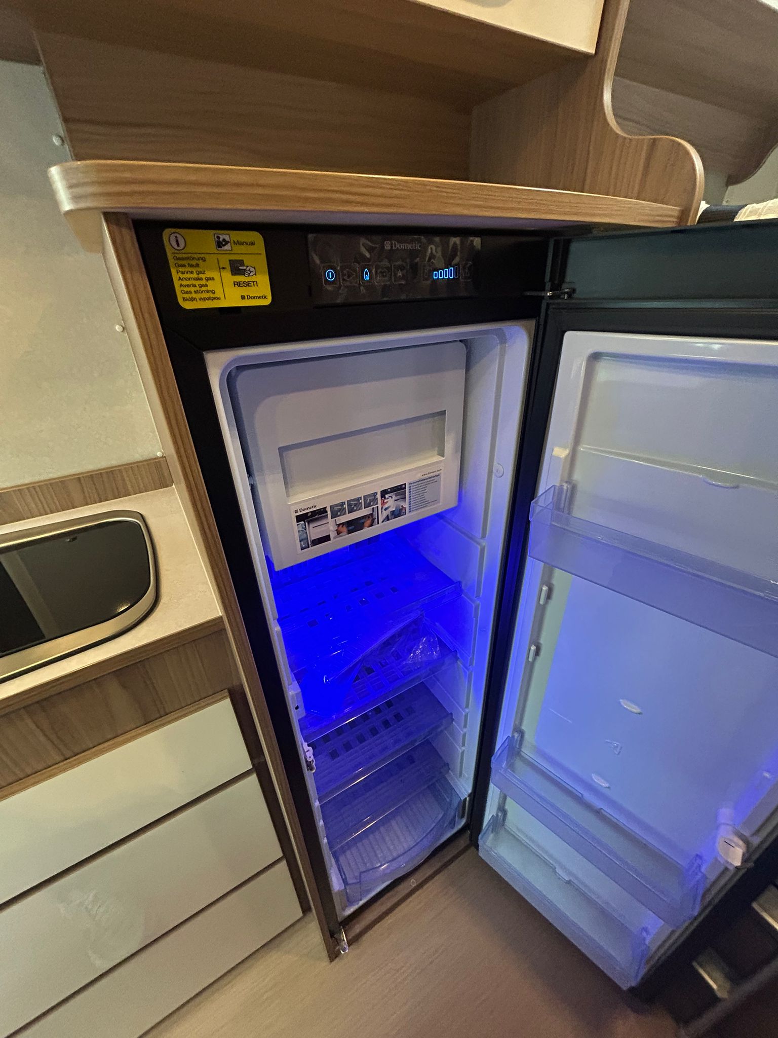 766f54ec-e9da-4c7b-b503-aca0b2d565dc