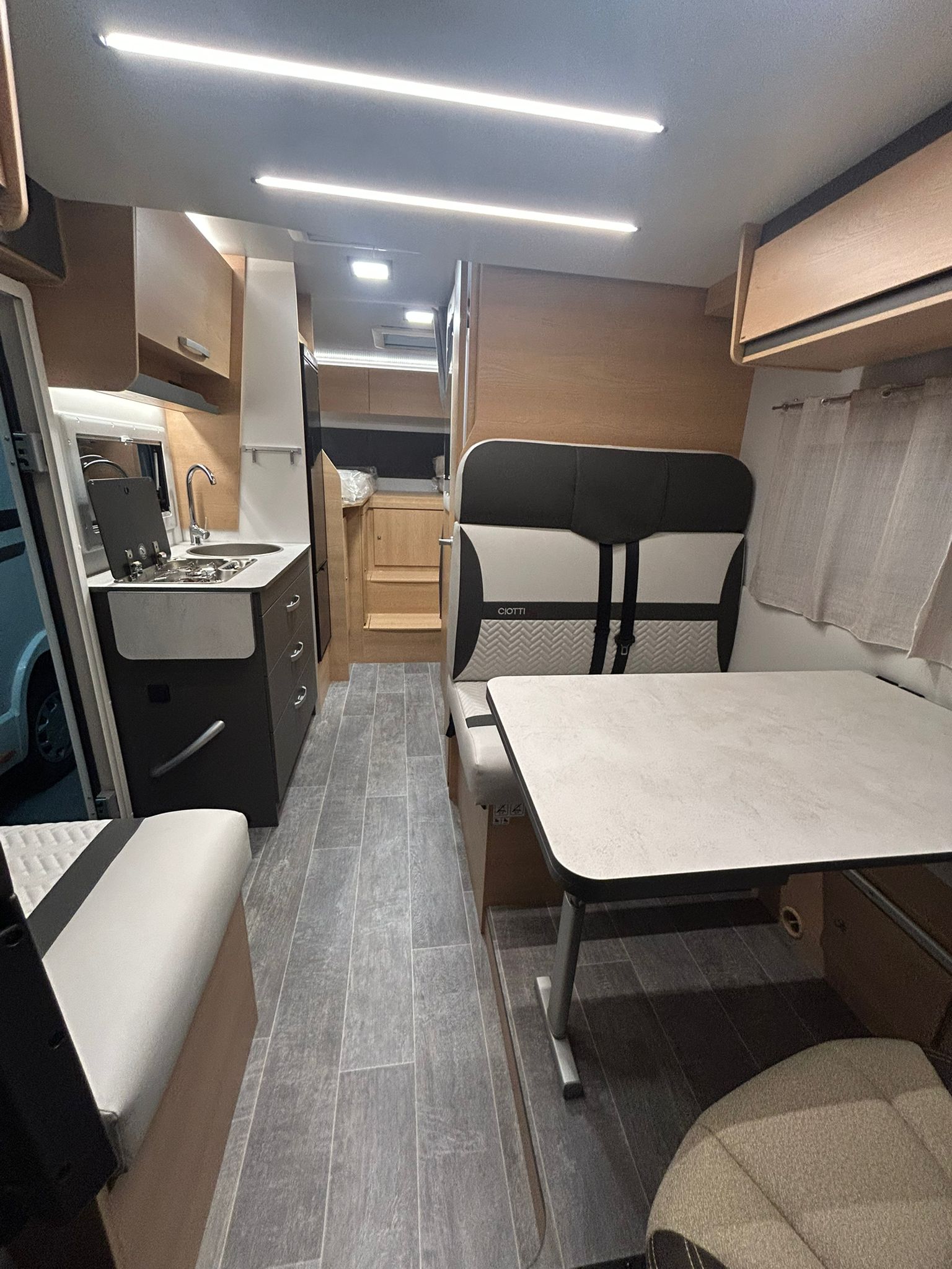 WhatsApp Image 2025-12-17 at 16.10.32 (3) WhatsApp Image 2025-12-17 at 16.10.32 (3)